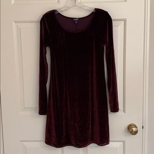Burgundy Long Sleeve Velvet Dress